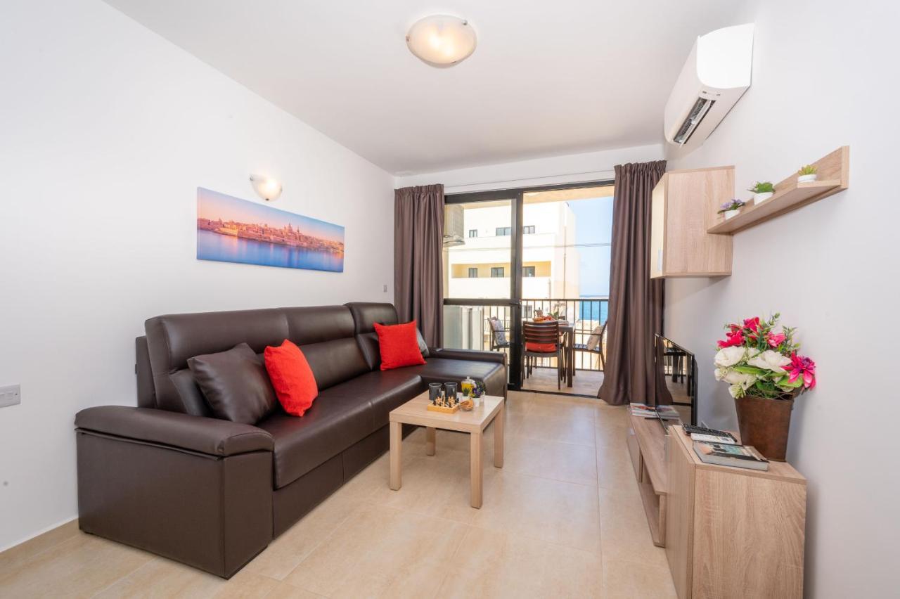 Sea Bliss Apartments With Terrace Just Off Seafront In St Paul'S Bay - By Getawaysmalta Сейнт Полс Бей Екстериор снимка